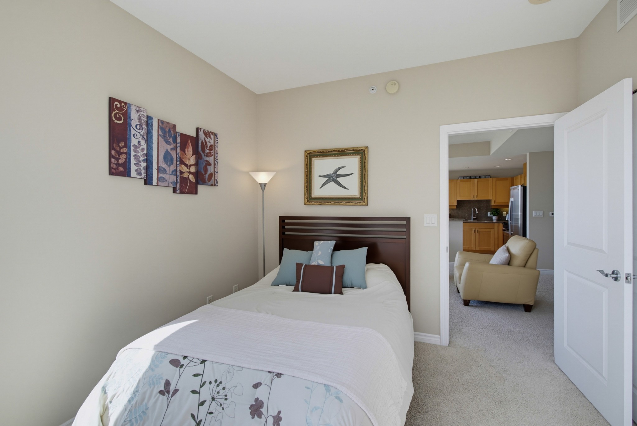 Virtual tour photo 27 of 74 for 475 Redwood St