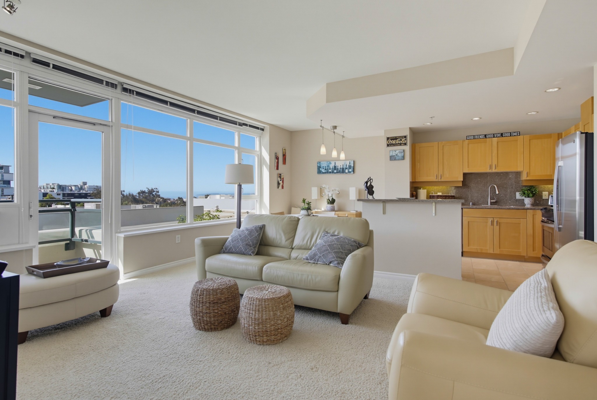 Virtual tour photo 10 of 35 for 475 Redwood St