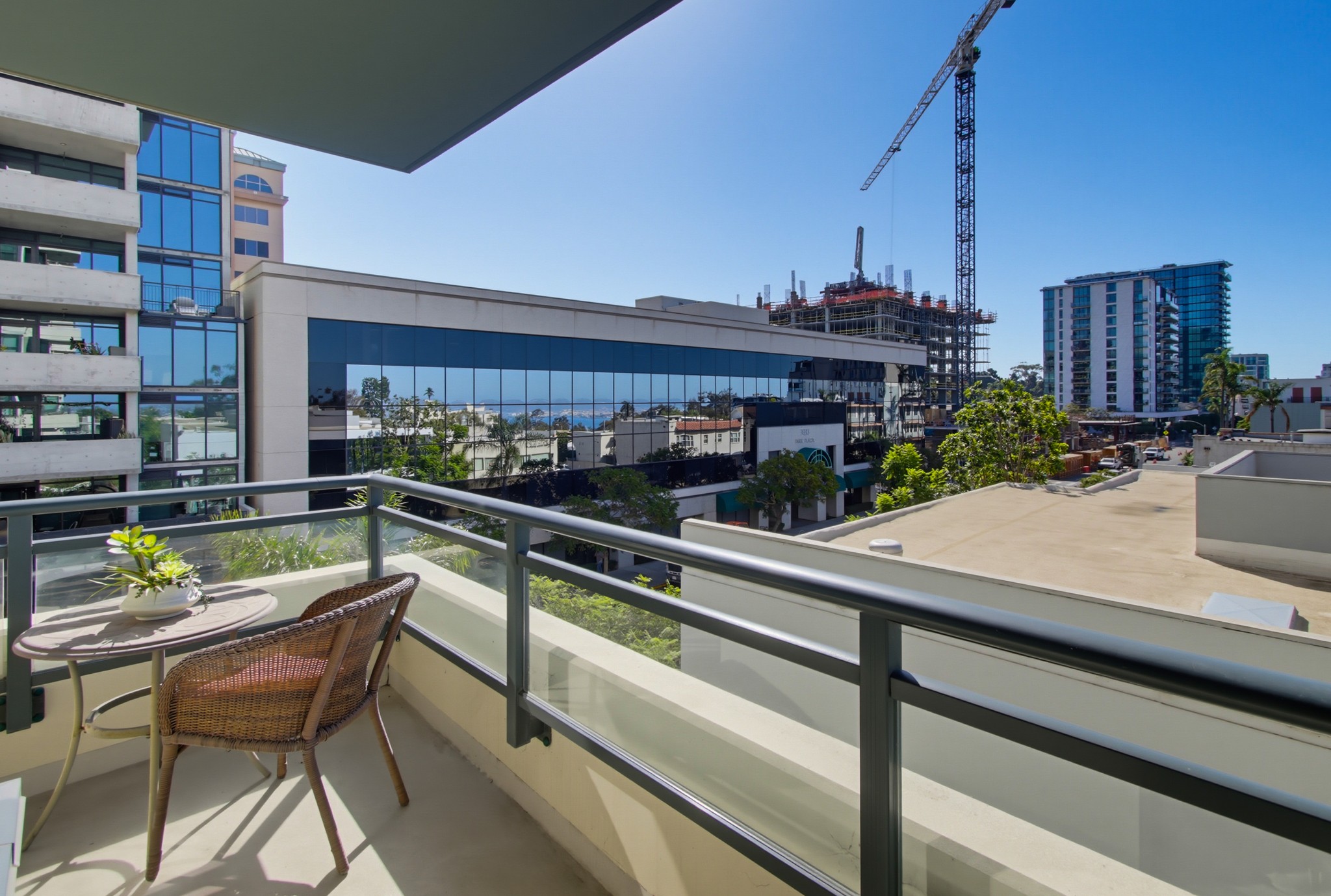 Virtual tour photo 25 of 35 for 475 Redwood St