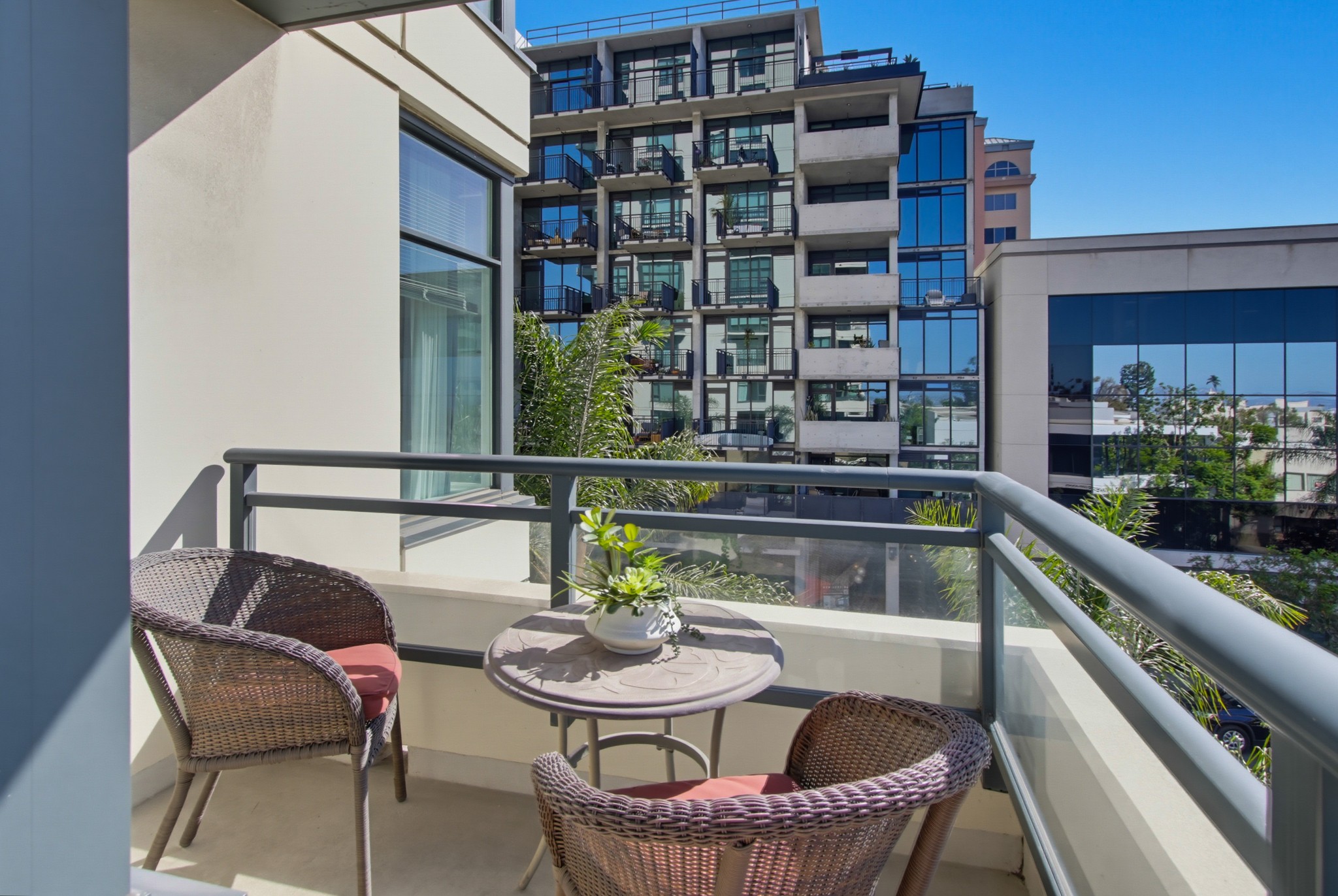 Virtual tour photo 26 of 35 for 475 Redwood St