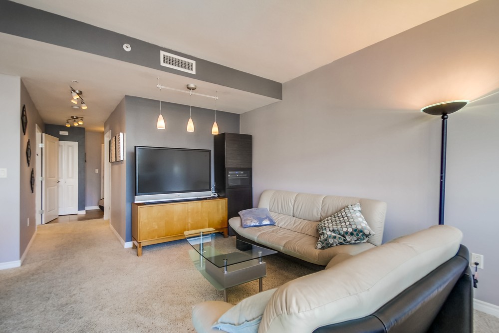 Virtual tour photo 5 of 39 for 475 Redwood St #402, San Diego, CA 92103