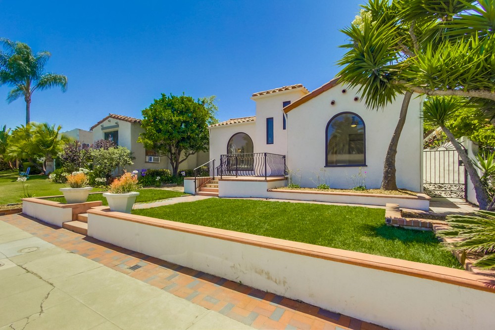Virtual tour photo 4 of 41 for 4750 Biona Dr