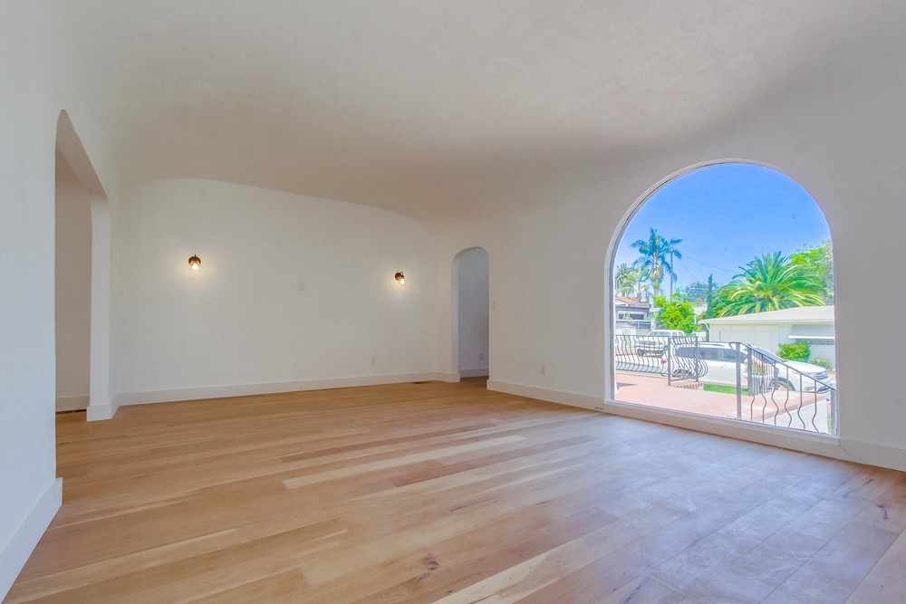 Virtual tour photo 10 of 41 for 4750 Biona Dr