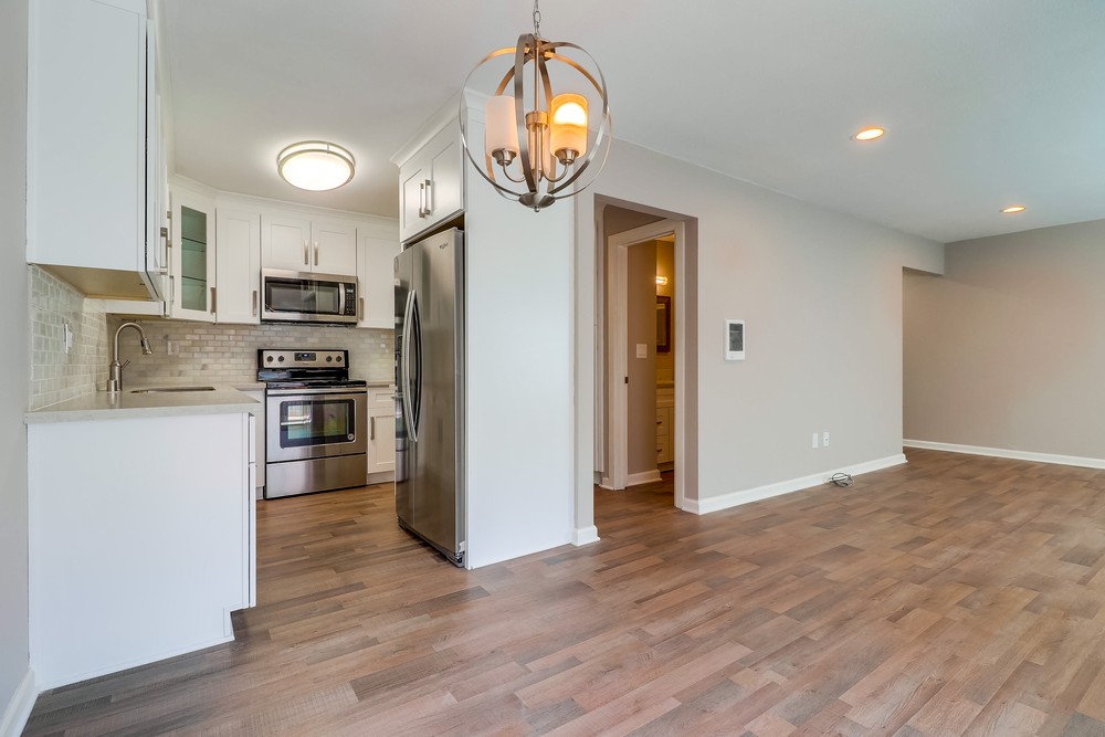Virtual tour photo 16 of 34 for 4750 Noyes St #103