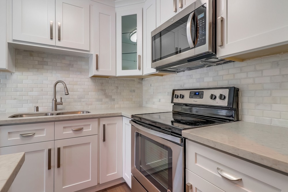 Virtual tour photo 21 of 34 for 4750 Noyes St #103
