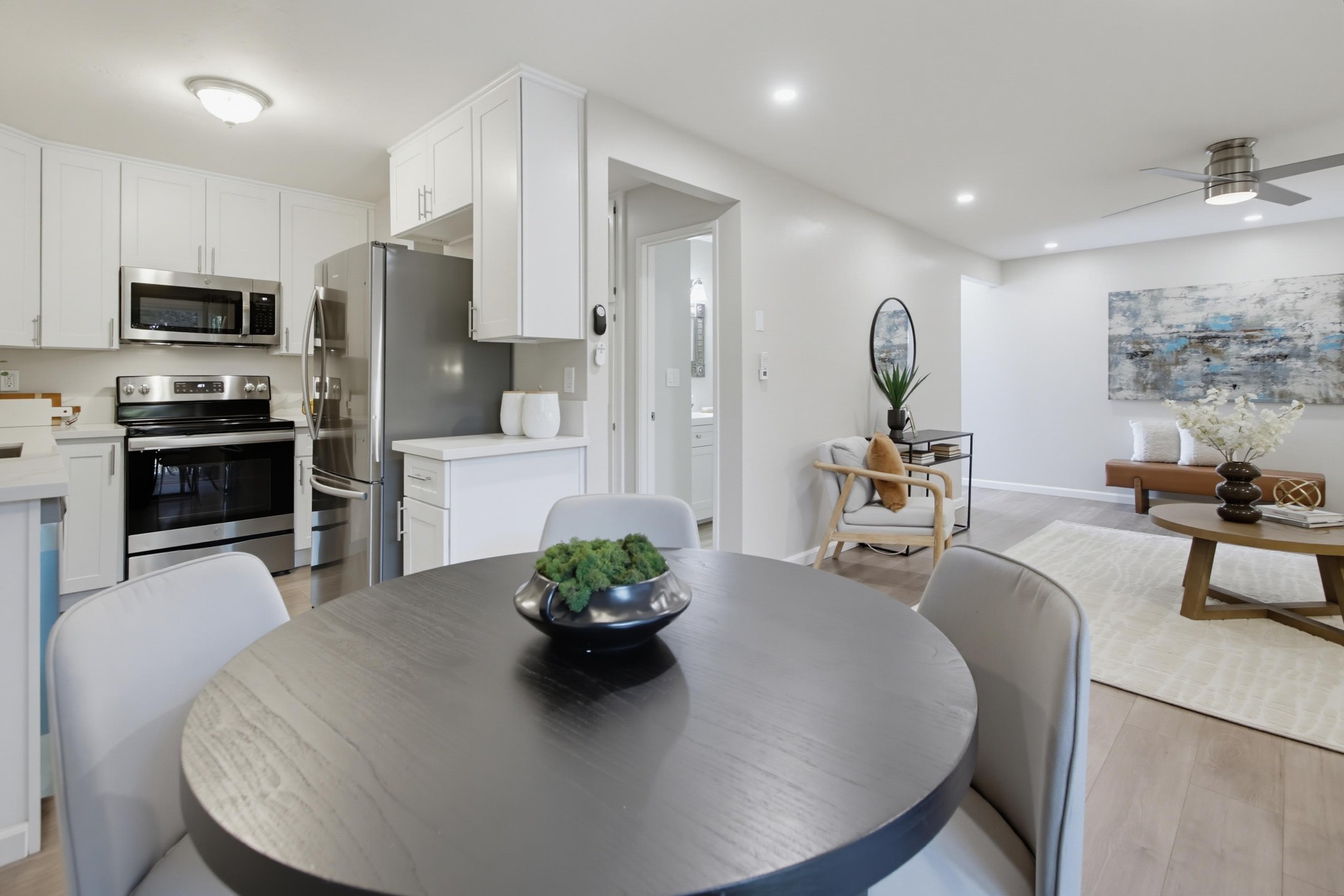 Virtual tour photo 18 of 81 for 4750 Noyes St Apt 218