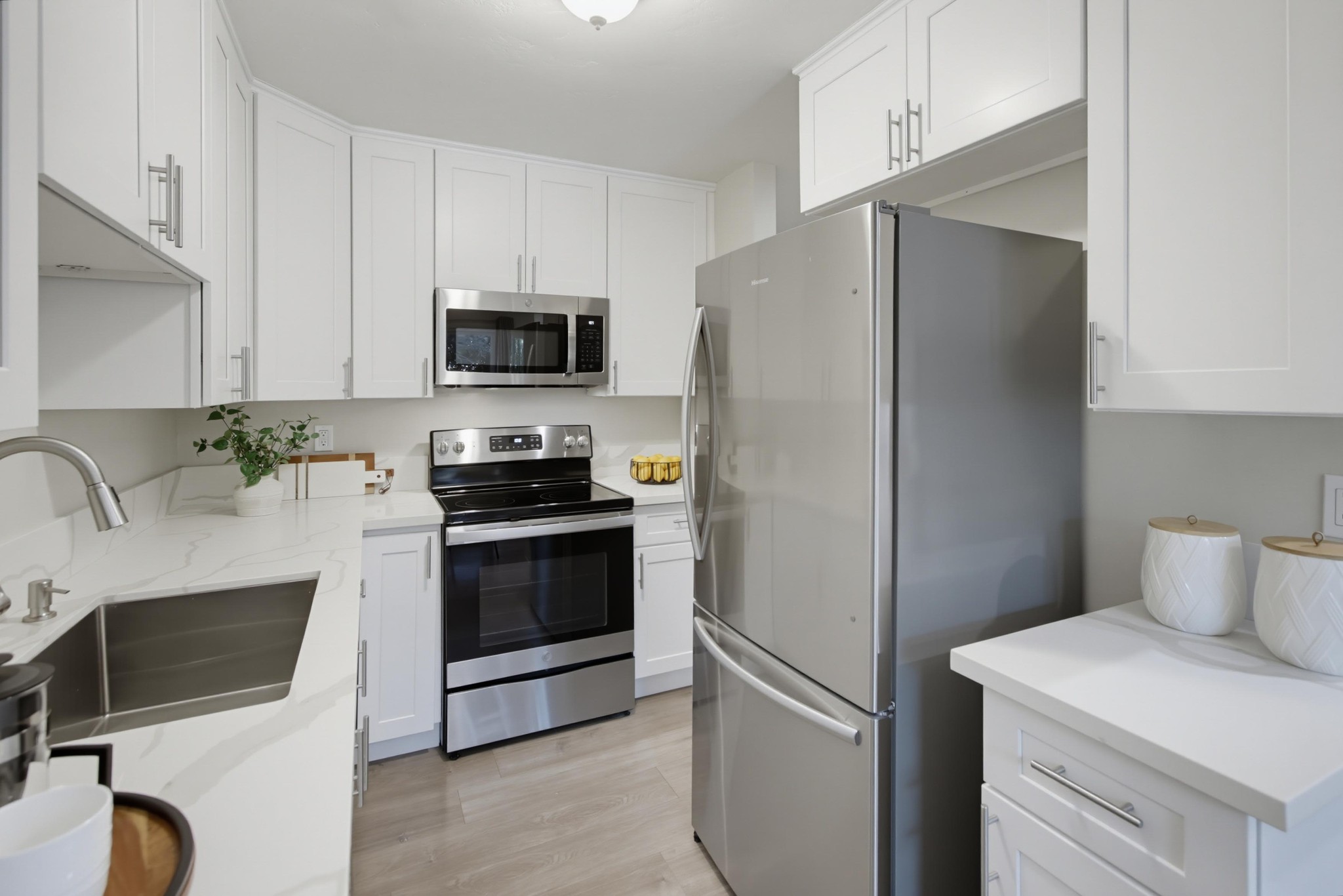 Virtual tour photo 20 of 81 for 4750 Noyes St Apt 218
