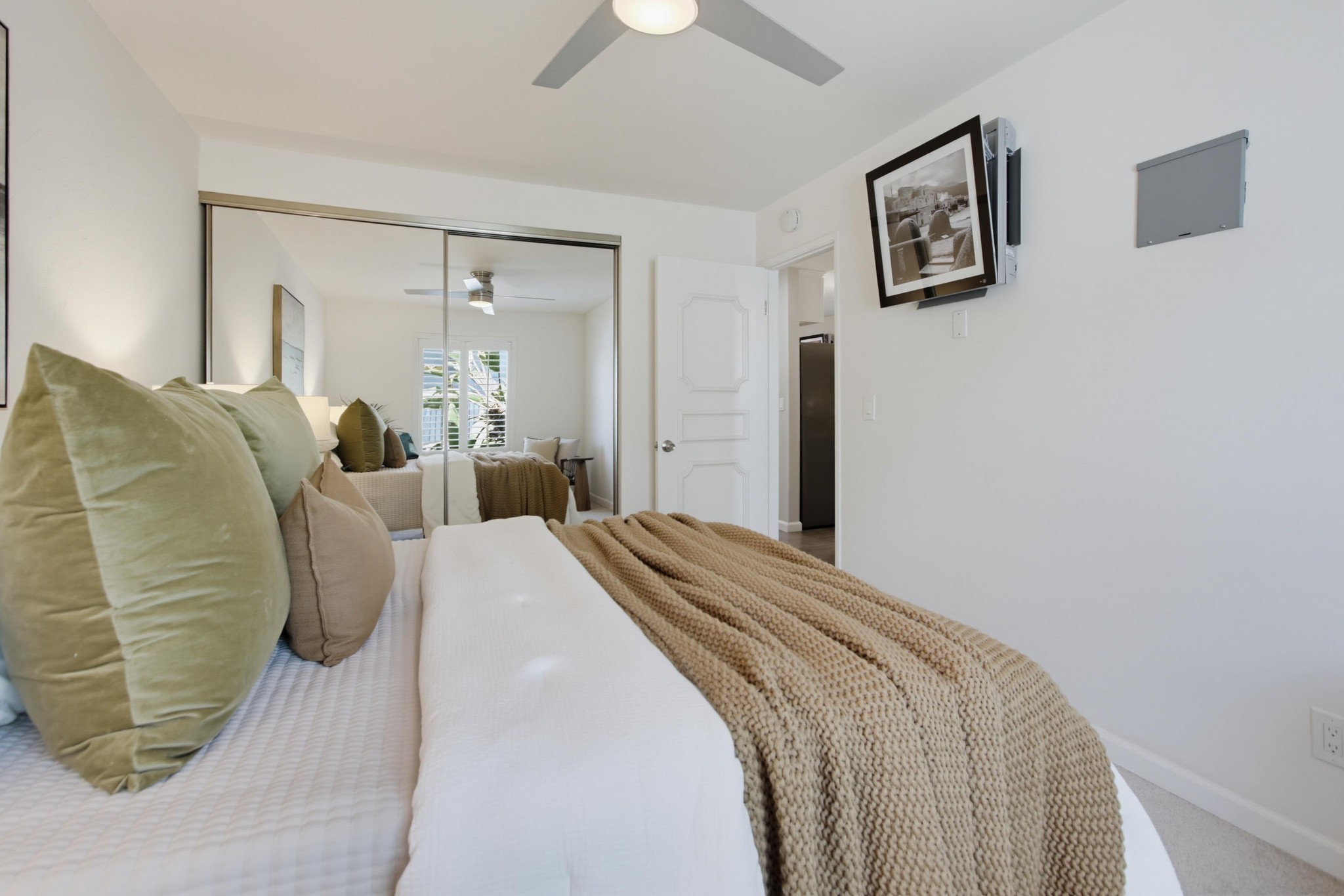 Virtual tour photo 29 of 81 for 4750 Noyes St Apt 218
