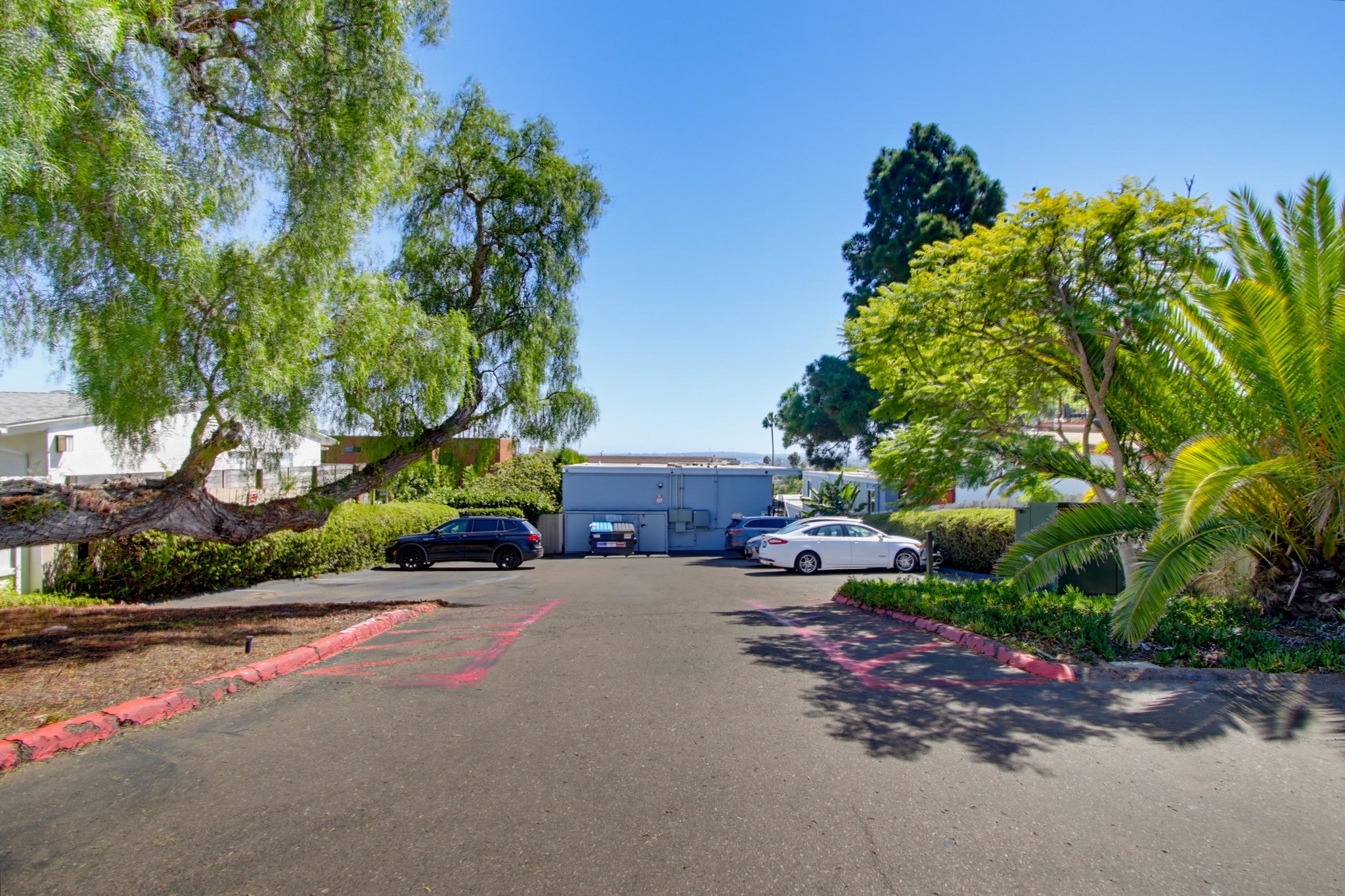 Virtual tour photo 37 of 81 for 4750 Noyes St Apt 218
