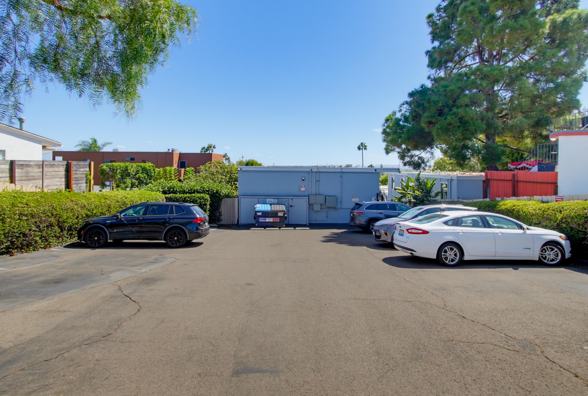 Virtual tour photo 38 of 81 for 4750 Noyes St Apt 218
