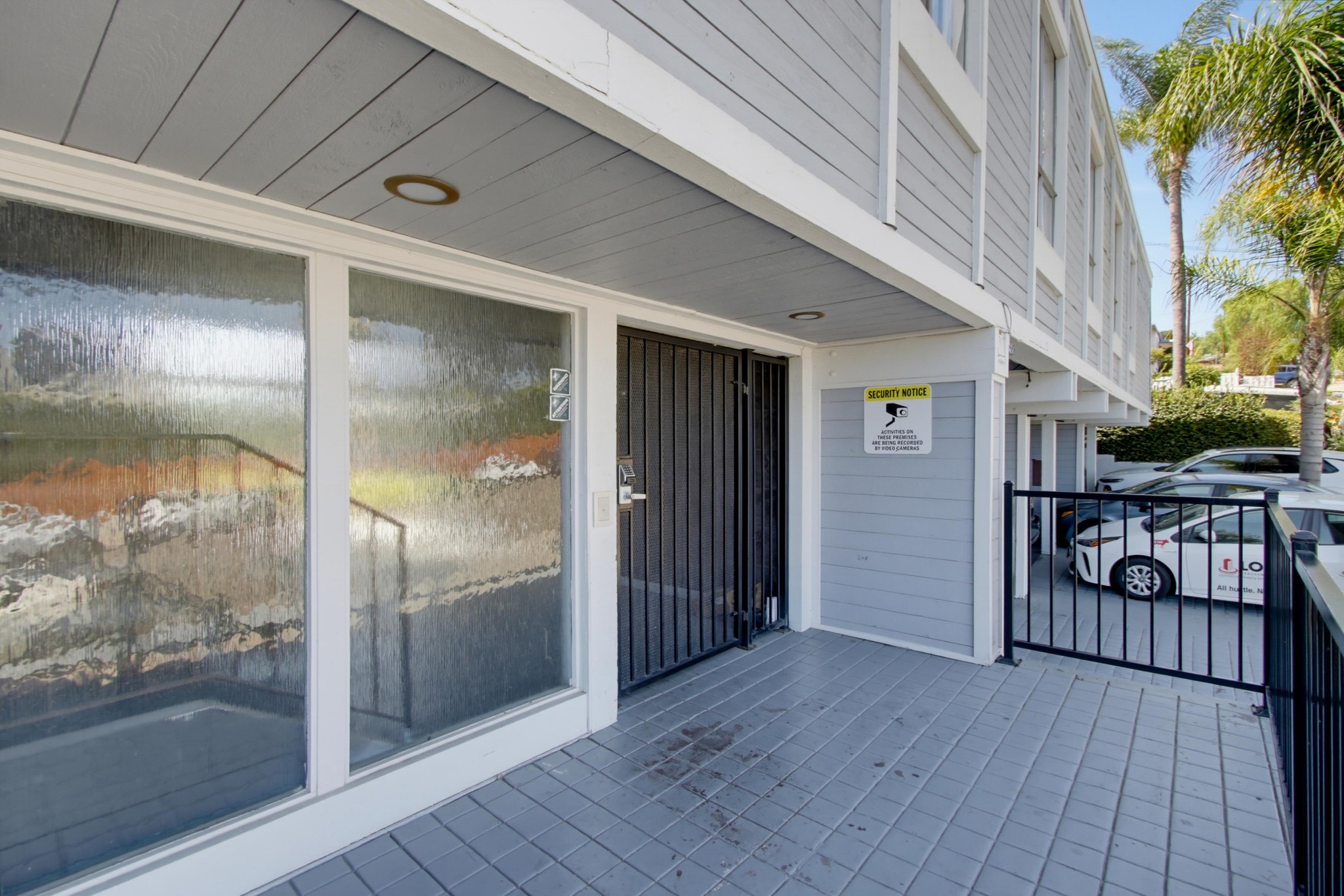 Virtual tour photo 40 of 81 for 4750 Noyes St Apt 218