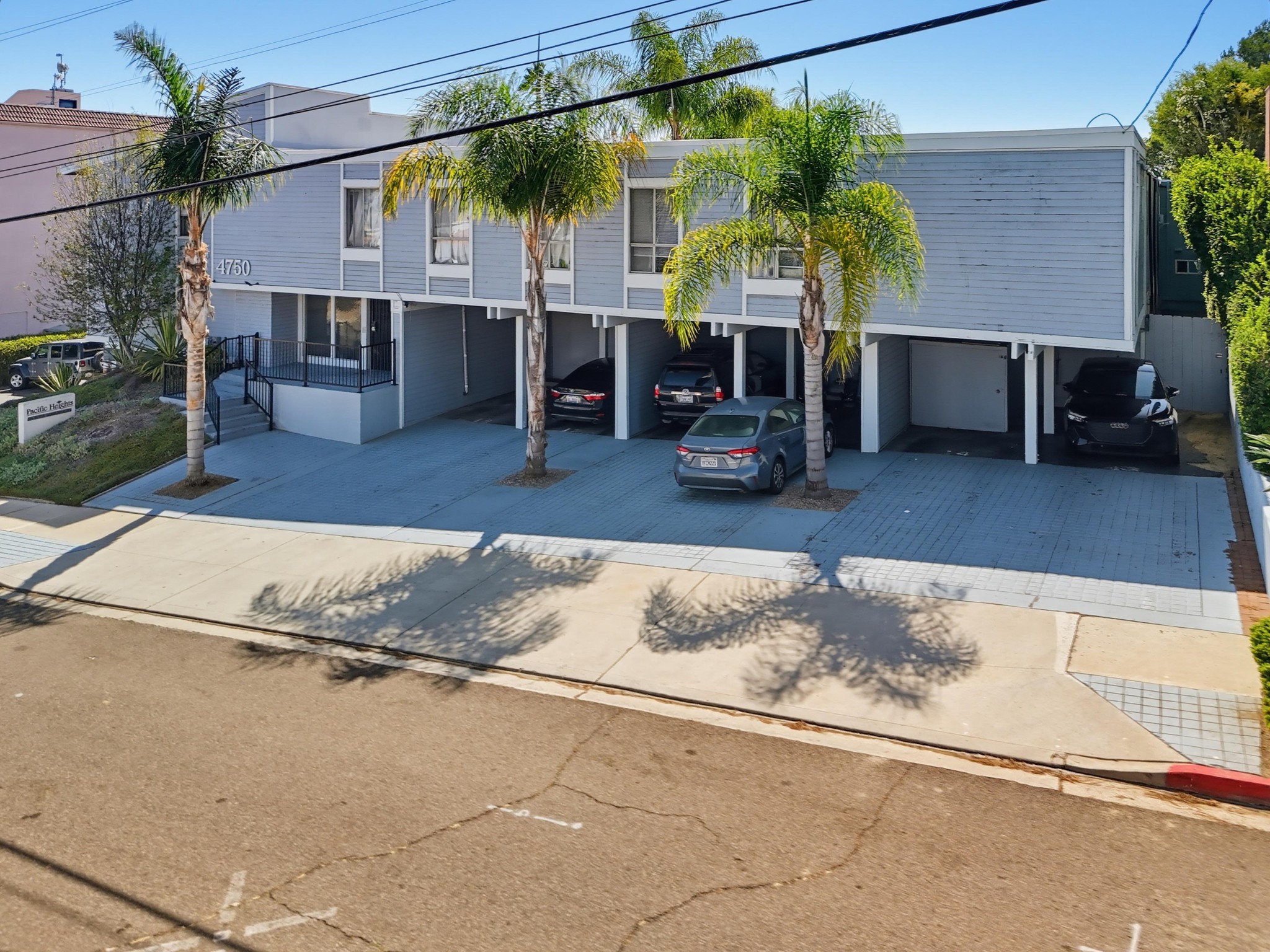 Virtual tour photo 53 of 81 for 4750 Noyes St Apt 218