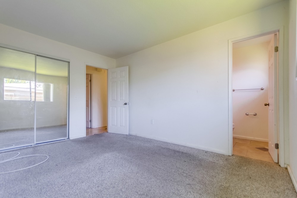 Virtual tour photo 22 of 48 for 4751 67th St
