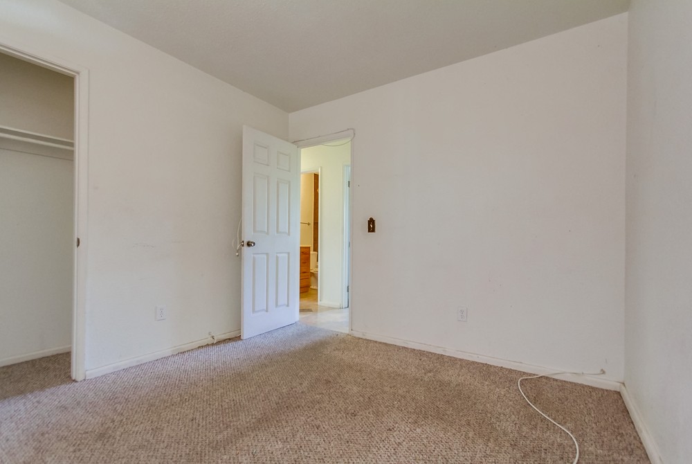 Virtual tour photo 27 of 48 for 4751 67th St