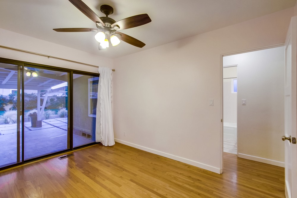 Virtual tour photo 27 of 46 for 4751 Jean Dr