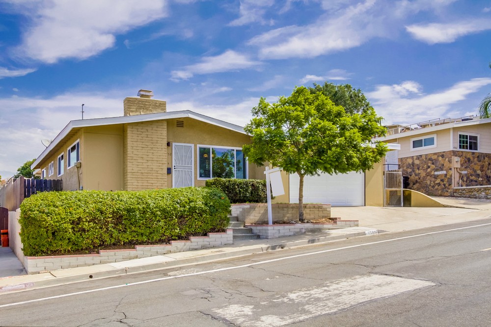 Virtual tour photo 1 of 43 for 4752 Twain Ave