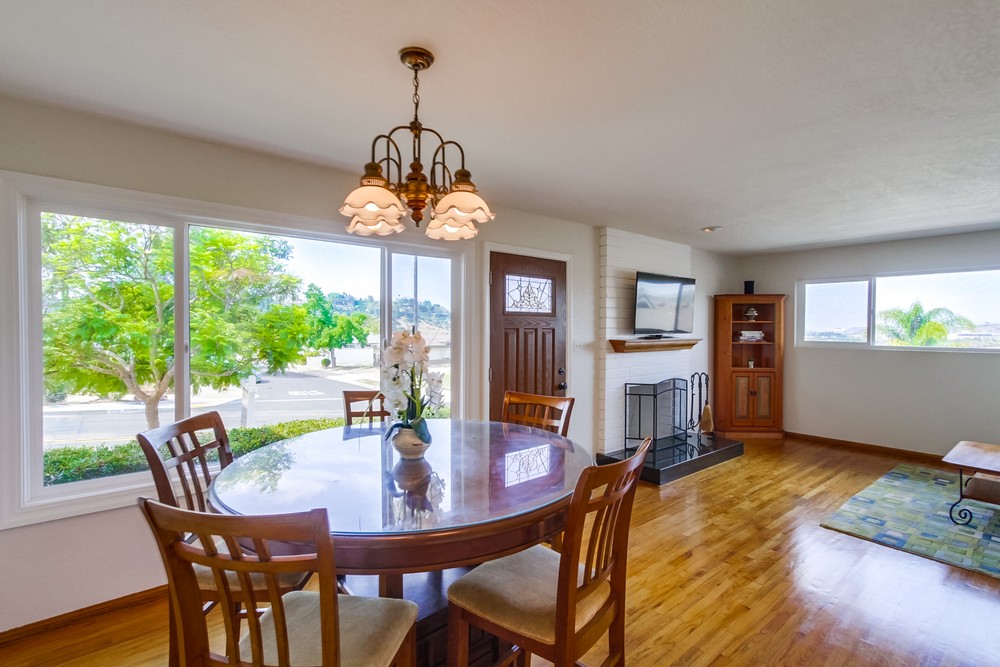 Virtual tour photo 10 of 43 for 4752 Twain Ave