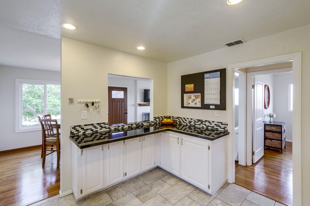Virtual tour photo 14 of 43 for 4752 Twain Ave