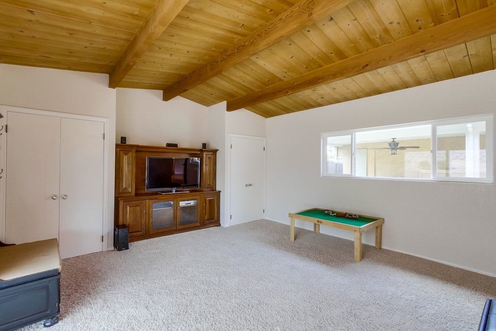 Virtual tour photo 32 of 43 for 4752 Twain Ave