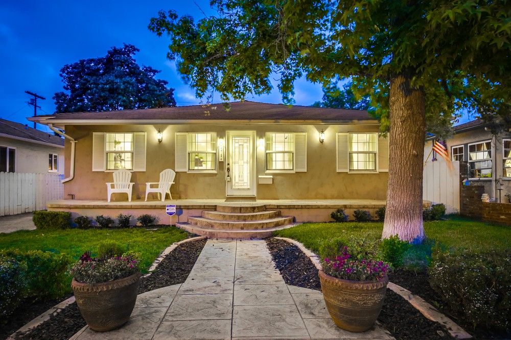 Virtual tour photo 1 of 52 for 4754 Aragon Dr