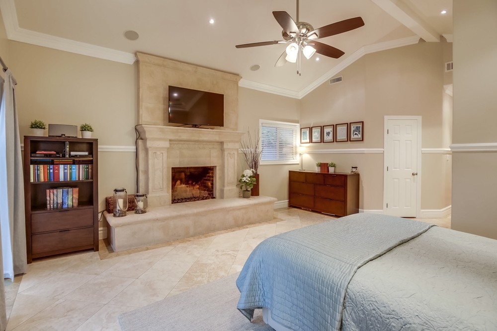 Virtual tour photo 32 of 52 for 4754 Aragon Dr