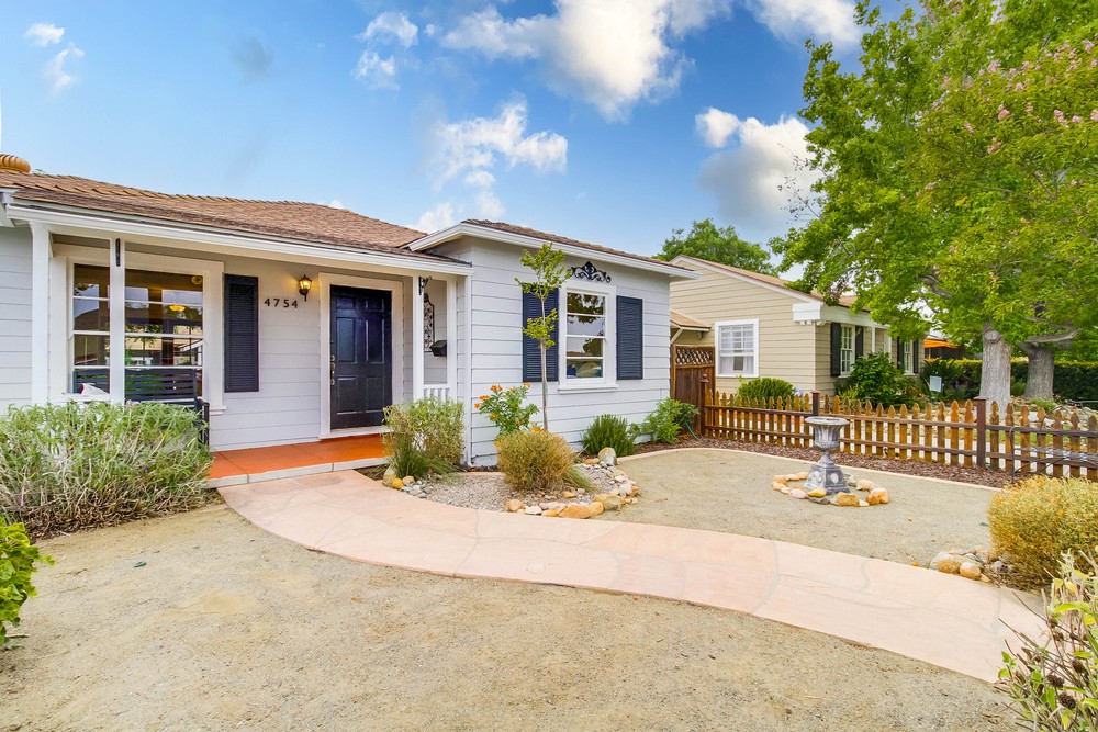 Virtual tour photo 7 of 77 for 4754 Lenore Dr