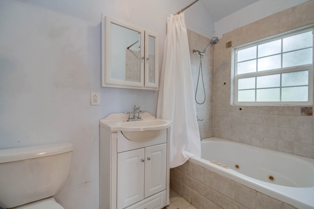 Virtual tour photo 63 of 77 for 4754 Lenore Dr