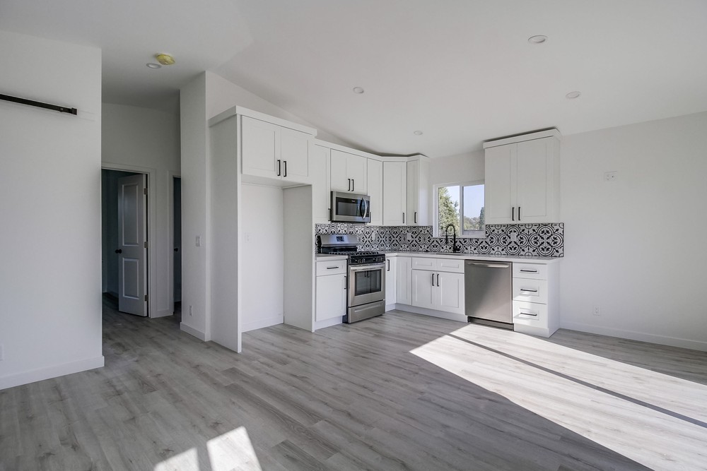 Virtual tour photo 9 of 61 for 4754 Madison Ave