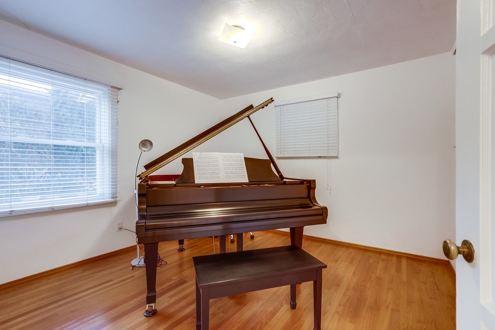 Virtual tour photo 48 of 65 for 4755 33rd St
