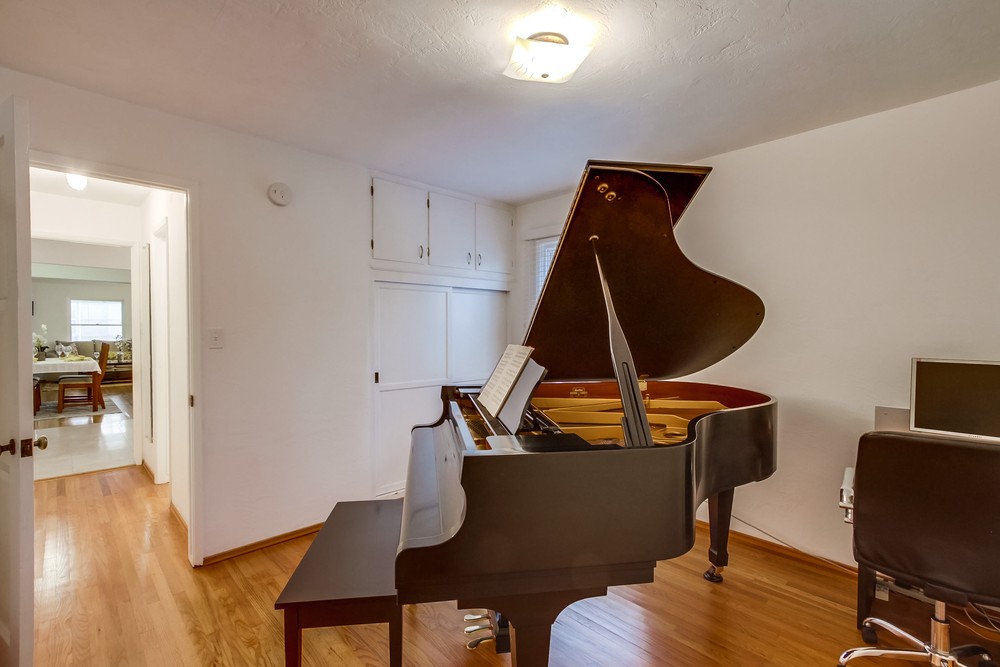 Virtual tour photo 49 of 65 for 4755 33rd St