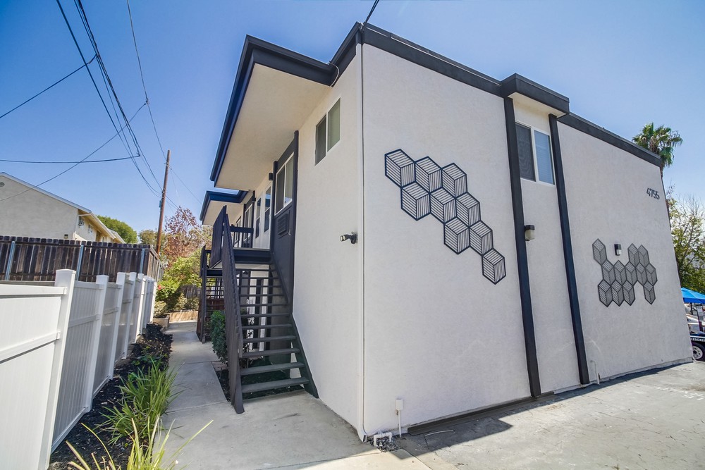 Virtual tour photo 5 of 11 for 4755 Jessie Ave