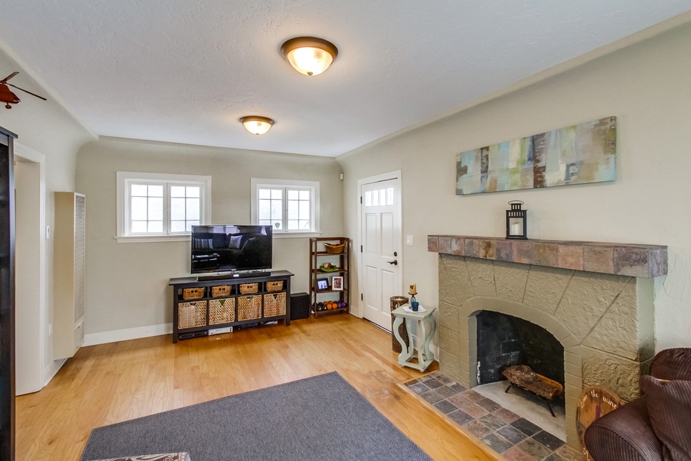Virtual tour photo 8 of 33 for 4756 Boundary St