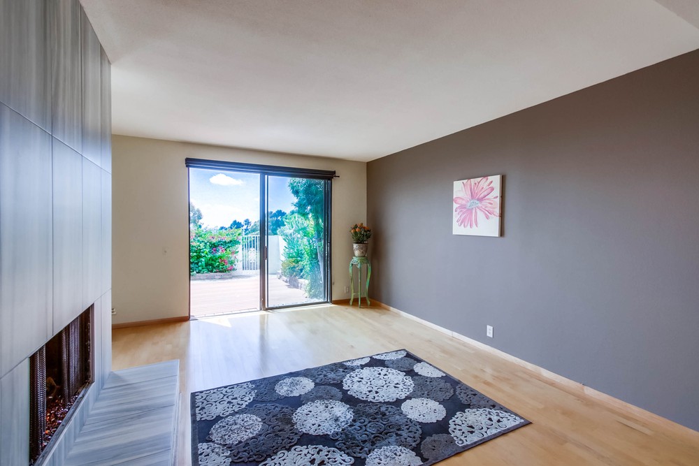 Virtual tour photo 10 of 52 for 4756 Valdina Way