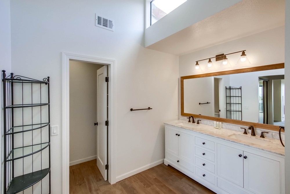 Virtual tour photo 32 of 52 for 4756 Valdina Way