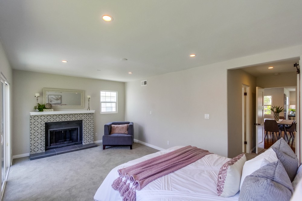 Virtual tour photo 25 of 40 for 4757 49th St