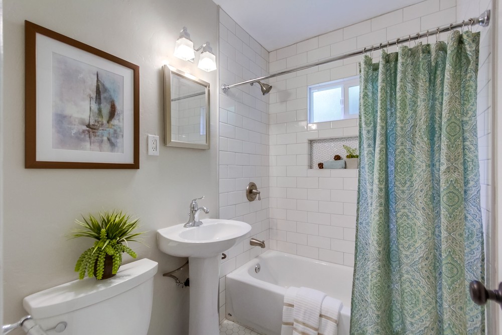 Virtual tour photo 34 of 40 for 4757 49th St