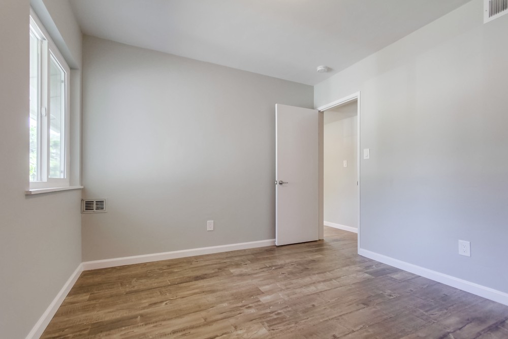 Virtual tour photo 22 of 32 for 4761 Wendell St