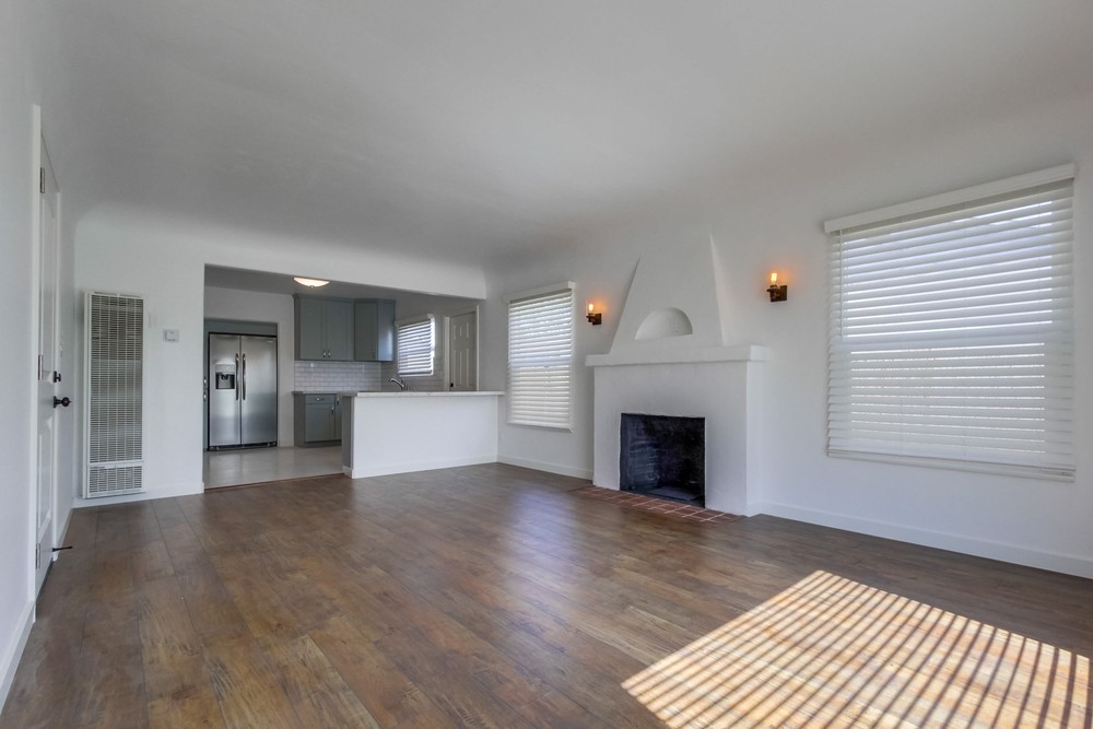 Virtual tour photo 8 of 37 for 4764 College Ave