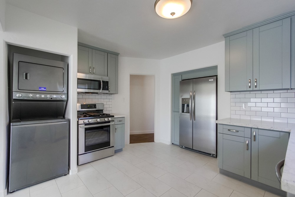 Virtual tour photo 12 of 37 for 4764 College Ave