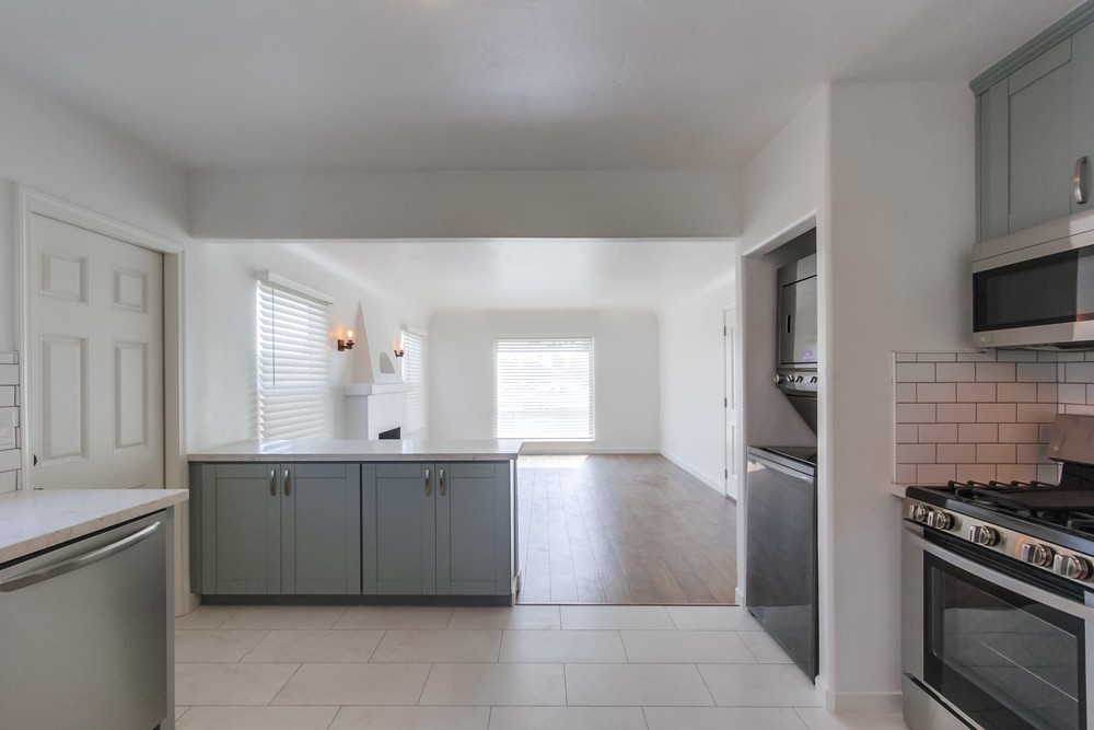 Virtual tour photo 14 of 37 for 4764 College Ave