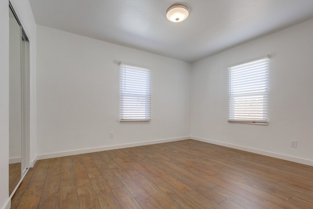 Virtual tour photo 18 of 37 for 4764 College Ave