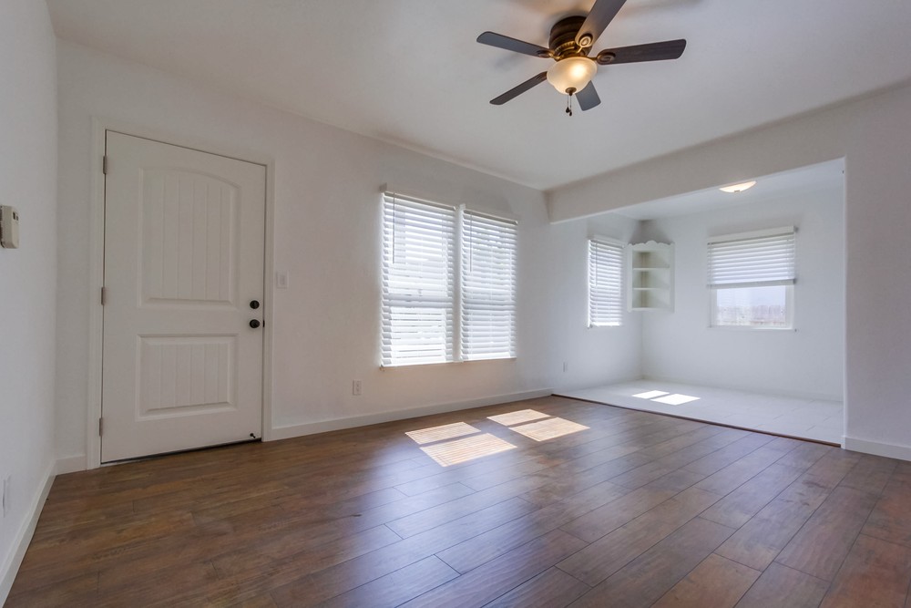 Virtual tour photo 21 of 37 for 4764 College Ave