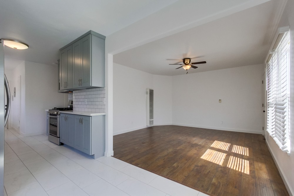 Virtual tour photo 24 of 37 for 4764 College Ave