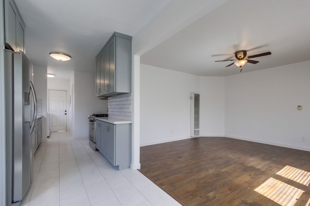 Virtual tour photo 25 of 37 for 4764 College Ave
