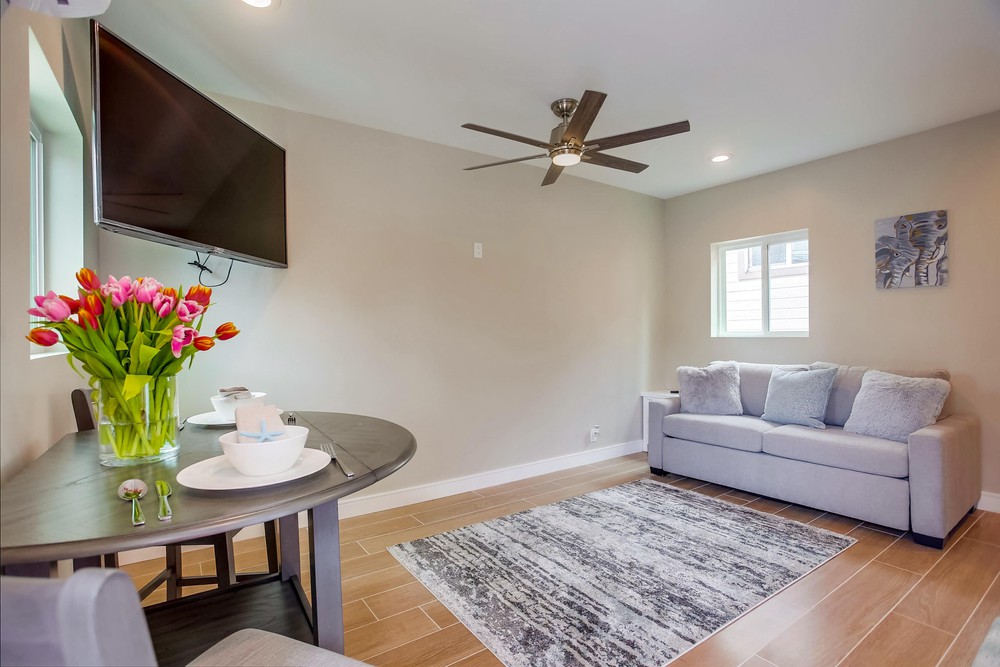 Virtual tour photo 4 of 36 for 4766 Del Monte Ave