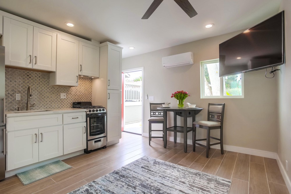 Virtual tour photo 7 of 36 for 4766 Del Monte Ave