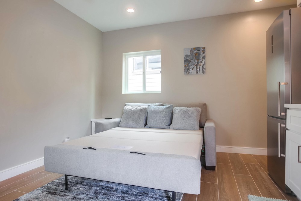 Virtual tour photo 10 of 36 for 4766 Del Monte Ave