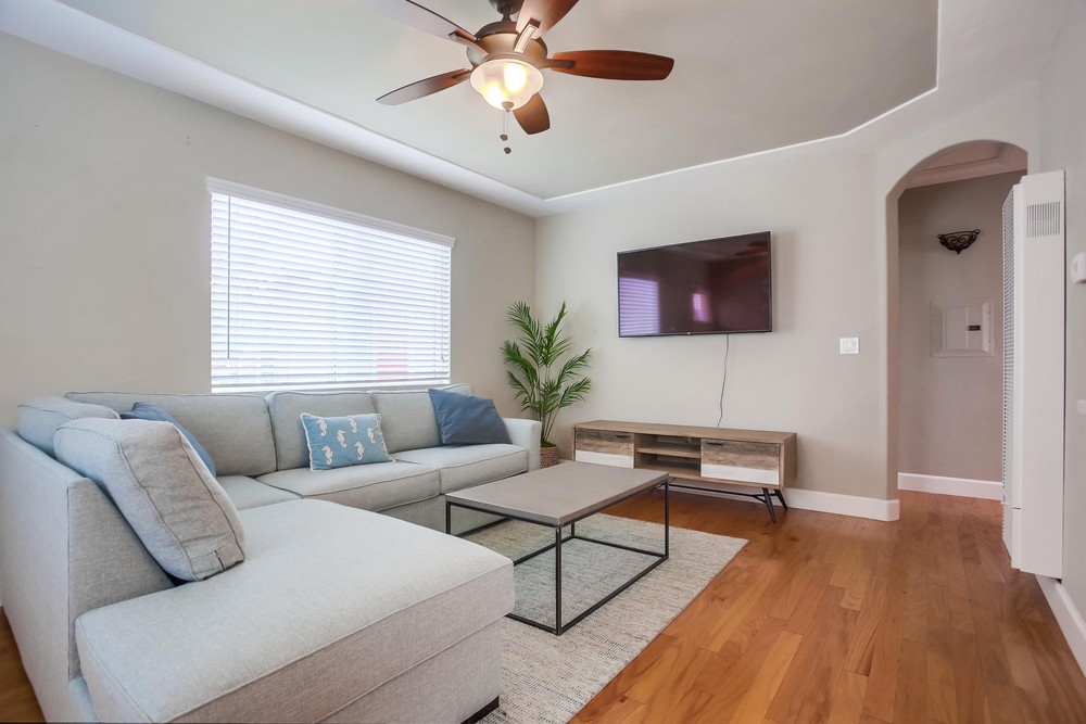 Virtual tour photo 16 of 36 for 4766 Del Monte Ave