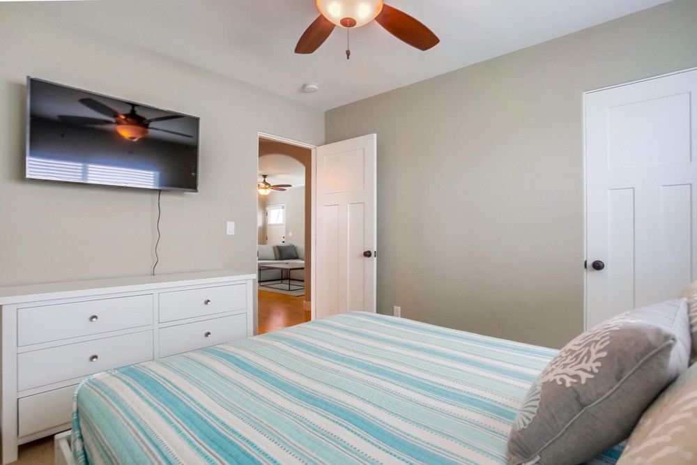 Virtual tour photo 30 of 36 for 4766 Del Monte Ave