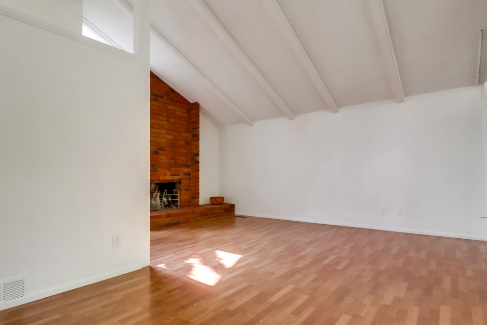 Virtual tour photo 10 of 59 for 4766 Redbrook Ct